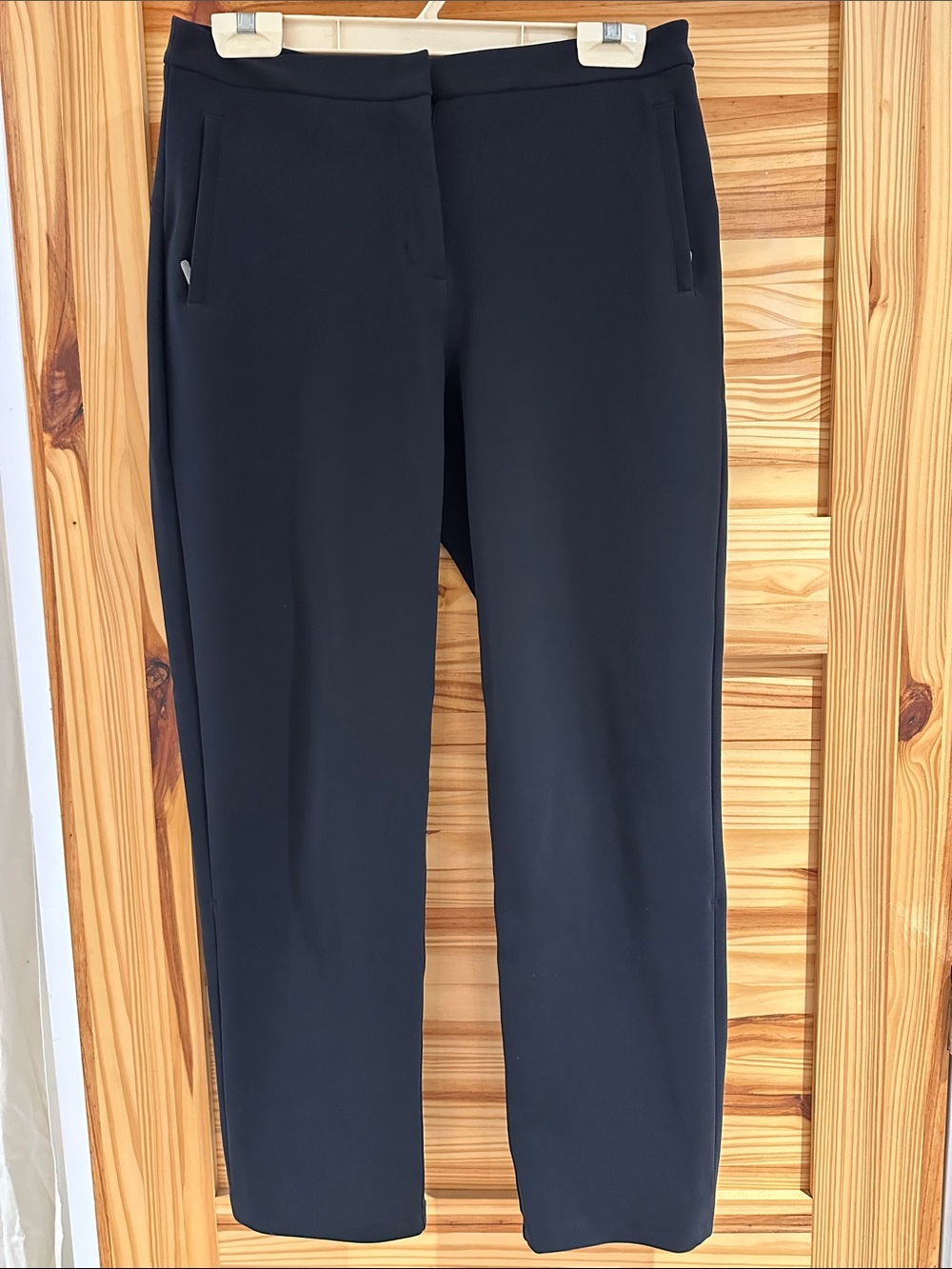 Lululemon black work trousers for bike commuters